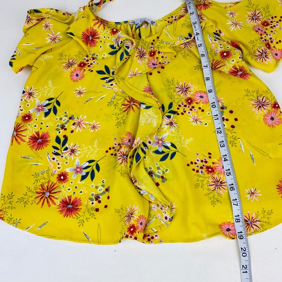 Lot of 2-Sweater & cold shoulder top-Med.& Lg. - Picture 6 of 8